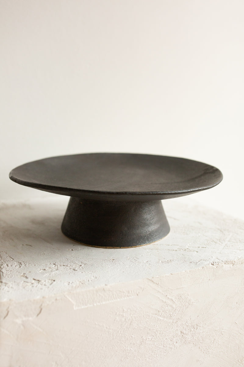 CERAMIC CAKE STAND IN CHARCOAL